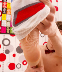 The bow tie is essential !!! 5c69d137703ba.jpg