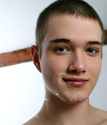 Just bite-size  5c6c76e52da54.jpg