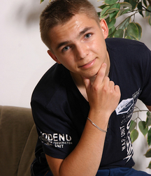Dick cherche un papa 5c9d2b25b22a4.jpg