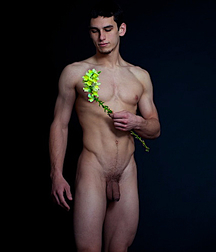 The boys' flower  5cc5fcb05fed7.jpg