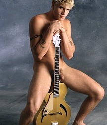 Music lovers 5d6fcbf986428.jpg