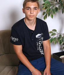 Seeking a dad 5d7135392b80e.jpg