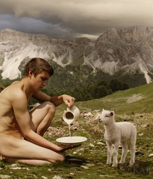 That men are beautiful! 5d9c97b54c1bc.jpg