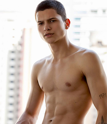 Guys and their nipples 5da07f215c0bc.jpg