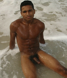 So much water! 5dbb221e134a5.jpg