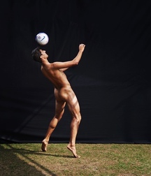 Ball and balls 5dcdd8876ff14.jpg