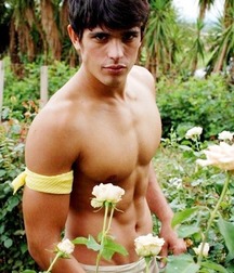 The boys' flower 5dd1adba6aa8d.jpg