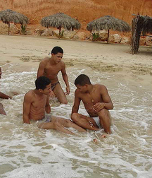 A beach in the tropics 5de50dfd4eb98.jpg