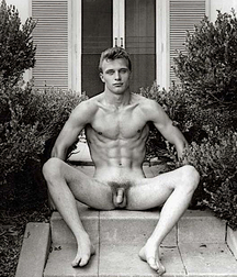 Mores of the past - classic black and white gay porn 5e288e9f8d217.jpg