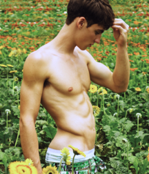 The world is beautiful 5e68e4806f44b.png
