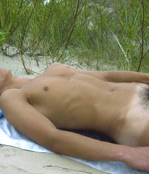 Meet on the beach 5e74ba251fe7d.jpg