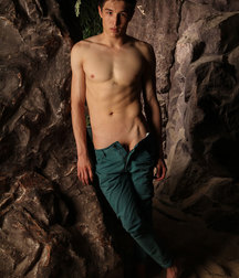 Twink porn the bottom of the cave 5e91f0989b4ba.jpg