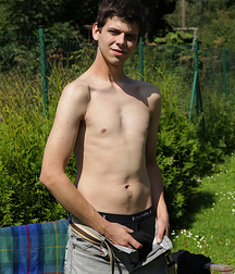 The garden at 18 pm. 5e96f5a02ad96.jpg