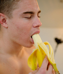 A beautiful fruit to pick twinks gay porn 5ebb00ecf16a7.jpg