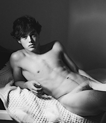 Twinks Porn Everything or Almost 5ec40bf785ae6.jpg