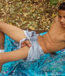 Pretty little forest gay boys porn 5ed2825998218.jpg