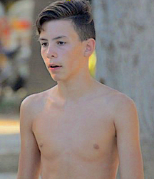 Gay Tube Hayden's Pals  5fce2f7ddeec8.jpg