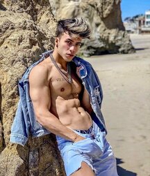How to seduce Him Twink Gay Porn 5fe1f1dfdc54a.jpg