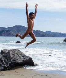 Gay Porn Holidays: He's far away 6113bd72b4801.jpg