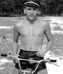 Gay Porn Leather and Innocence 61390a0fe4d0b.jpg