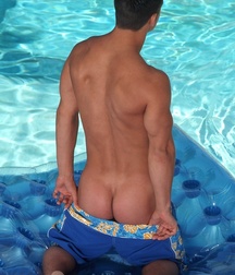 Gay Porn Sunny Hidden moments 61b2631101e56.jpg