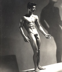 Boys and passing time gay porn tender 623e29bd862e6.jpg