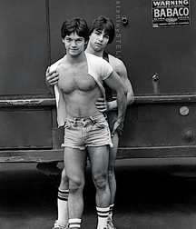 Gay Porn Paris Spleen Art 629bbdc918b45.jpg