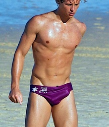 Guy Twink Tube Need to Freshen up 62e99ebd387f6.jpg