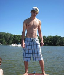 G-RATED GUYS 58e50dc59950b.jpg