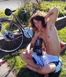 Caleb McGillvary aka Kai the Hitchhiker  58ec0c28d2240.jpg