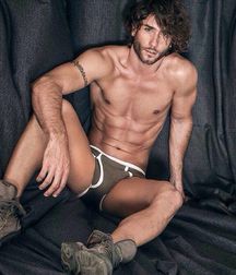 Young Mascline Men 5901d75bca8d1.jpg