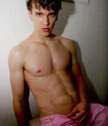 Young Mascline Men 5901d77a3daf1.jpg