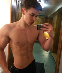 MUSCLE BOYS 5a4707d85c351.jpeg