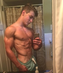MUSCLE BOYS 5a4707dc93914.jpg