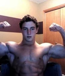More Muscle Boys 5a49be48d2b56.jpg