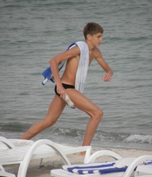 Boy in swimsuits 59f46bee5435b.jpg