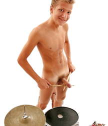 Boy shows his cock 59f72238011ba.jpg