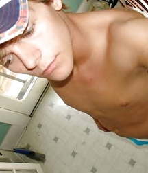 Boy with beautiful upper body 5a0851f34f9d4.jpg