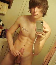 Boy shows up 2 5a196d344b931.jpg