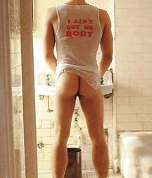 Boy from behind 5a1aabe35f37c.jpg