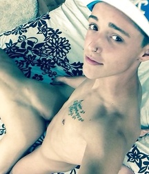 Guys fucking 2 5a2288de55c5b.jpg