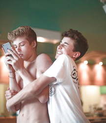 Boys for Two - Mixed 5a2bf3e24fa73.jpg