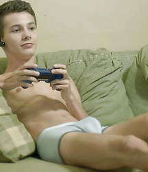 Boys 2 5a3ef9e56a99d.jpg