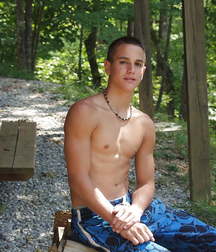 Boys 2 5a3ef9e791f79.jpg