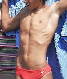 Boys 2 5a3ef9e88b22b.jpg