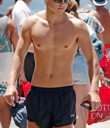 Boys 2 5a3ef9edb279a.jpg