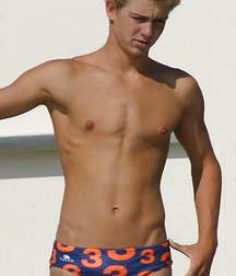 Boys 2 5a3ef9ef9246e.jpg