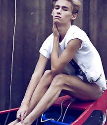 Boy 2 5a3efa7ad0a00.jpg