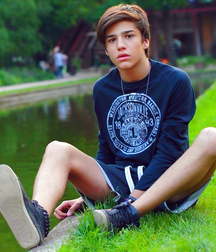 Boy 2 5a3efa85e6eb4.jpg