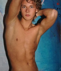 Boys 4 5a50efd92ba4e.jpg